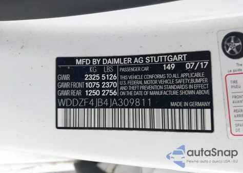 2018 Mercedes-Benz E 300 z USA, uszkodzony, nr VIN WDDZF4JB4JA309811